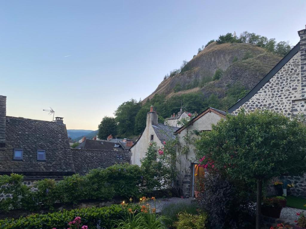 L'Escale De Camille Hotell Murat  Exteriör bild