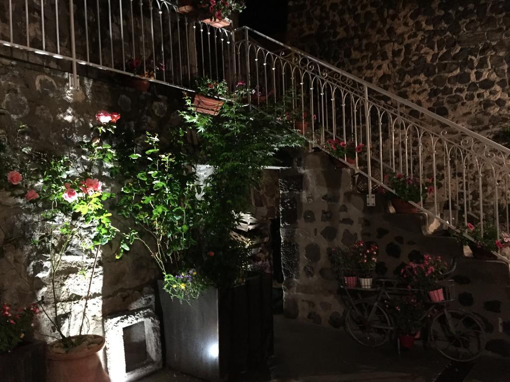 L'Escale De Camille Hotell Murat  Exteriör bild
